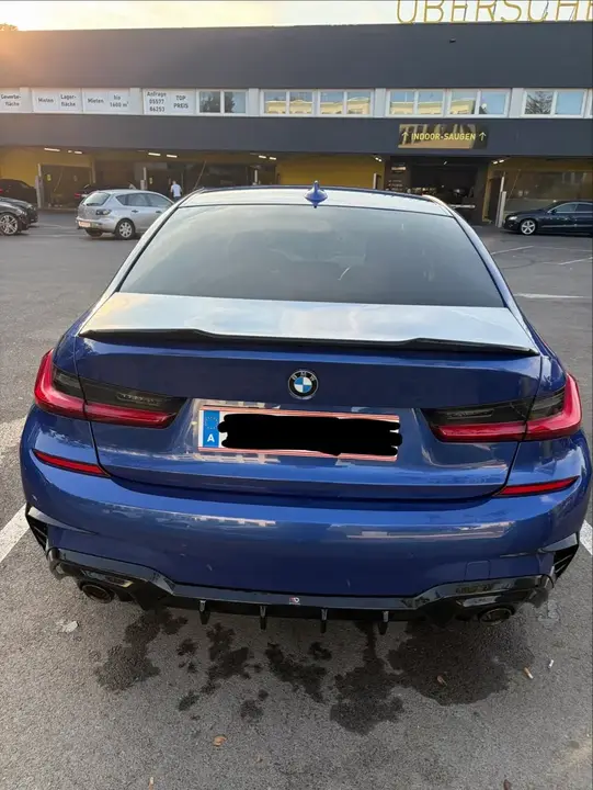 BMW 3 Series 2021 photo 2