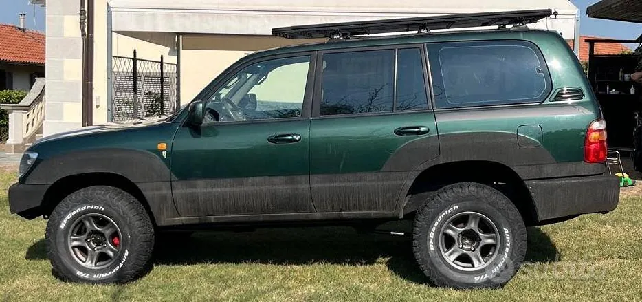 Toyota Land Cruiser 1999 photo 2