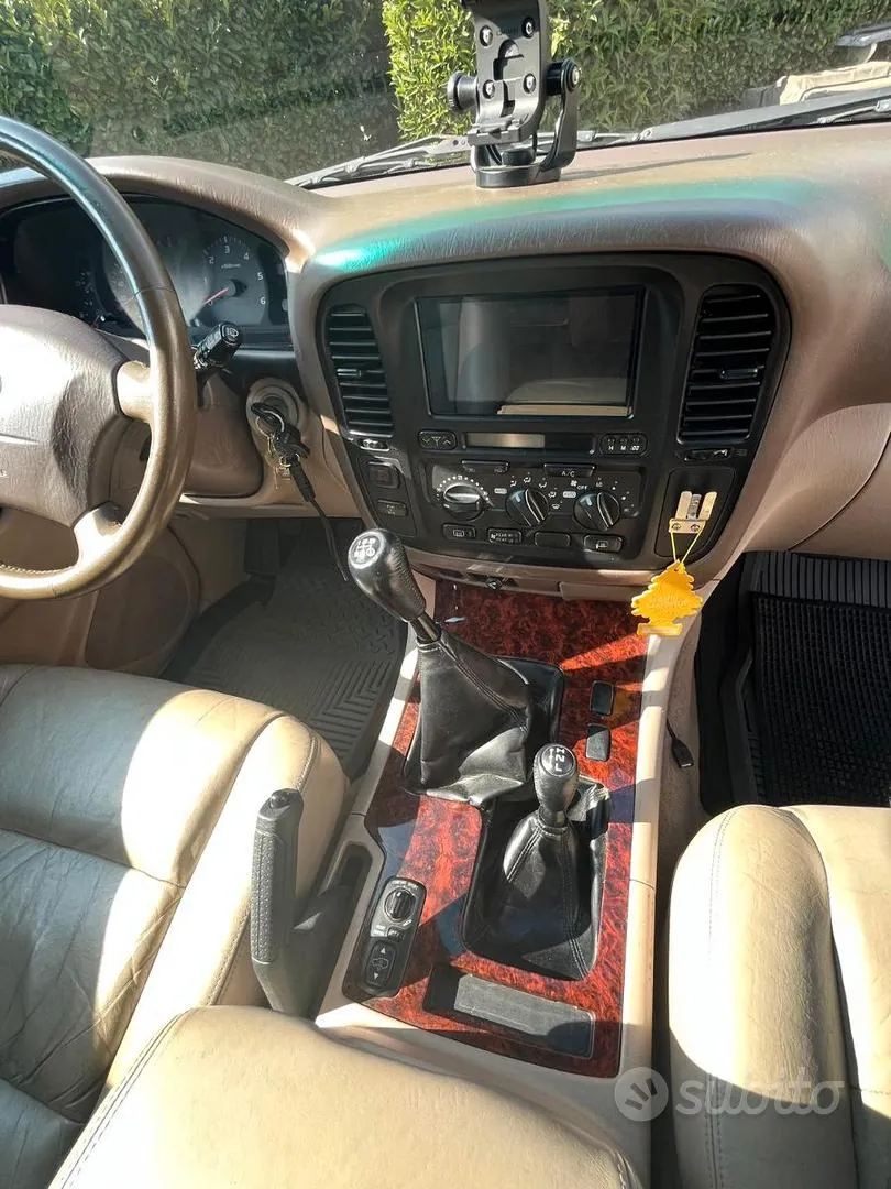 Toyota Land Cruiser 1999 photo 5