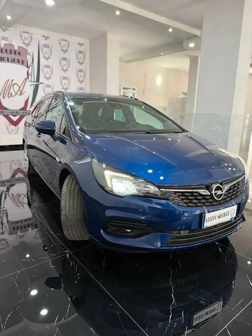 Opel Astra 2020 photo 2