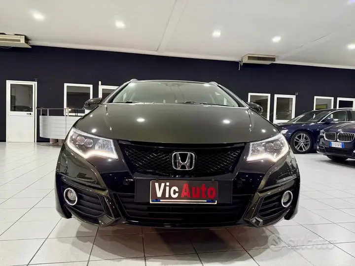 Honda Civic Tourer 2017 photo 2