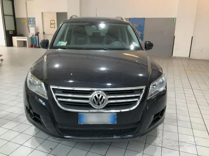 Volkswagen Tiguan 2008 photo 2