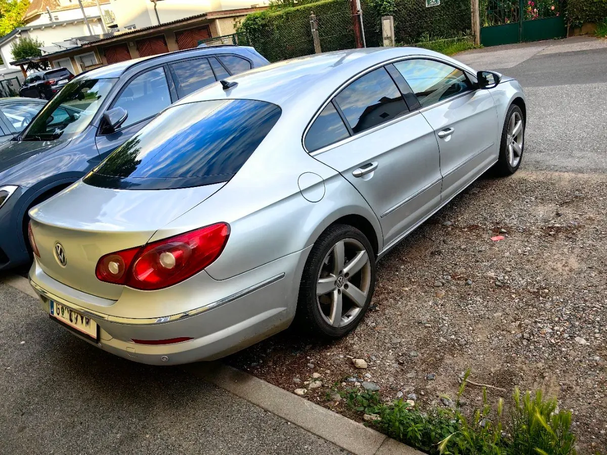 Volkswagen Passat Cc 2010 photo 2