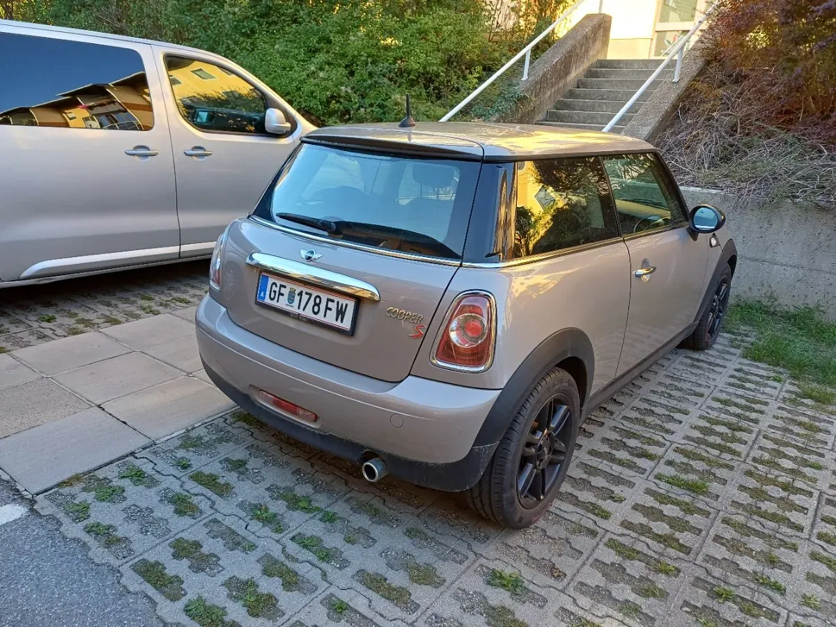 Mini Cooper 2012 photo 3