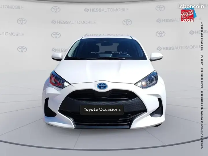 Toyota Yaris 2022 photo 2