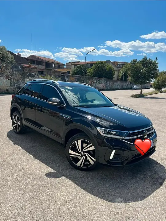 Volkswagen T-Roc 2022 photo 2