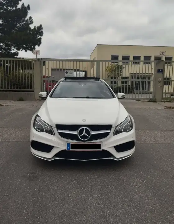 Mercedes-Benz E-Class 2014 photo 2