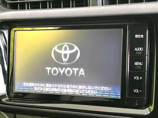 Toyota Aqua 2015 photo 4