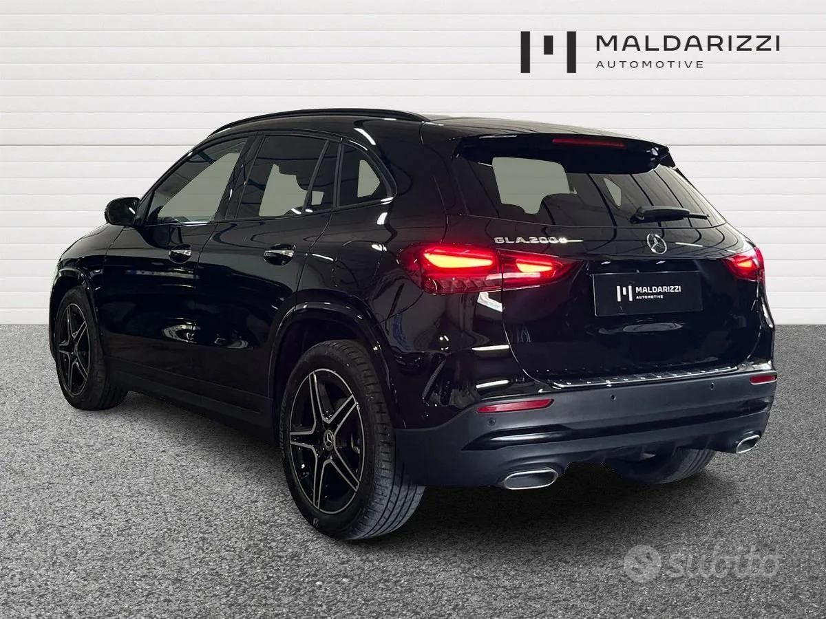 Mercedes-Benz Gla 2024 photo 4