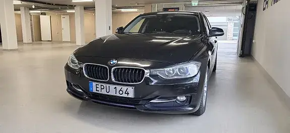 BMW 318D 2015 photo 2