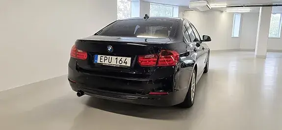 BMW 318D 2015 photo 3