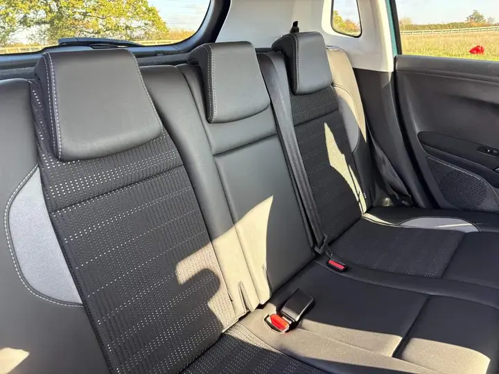 Peugeot 2008 2017 photo 4