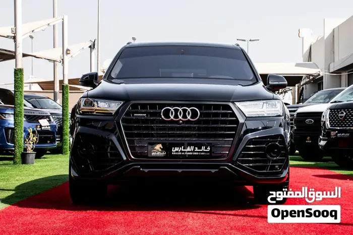 Audi Q7 2017 photo 2
