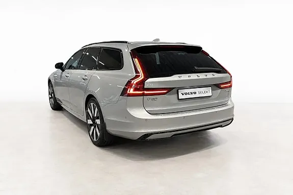 Volvo V90 2025 photo 2