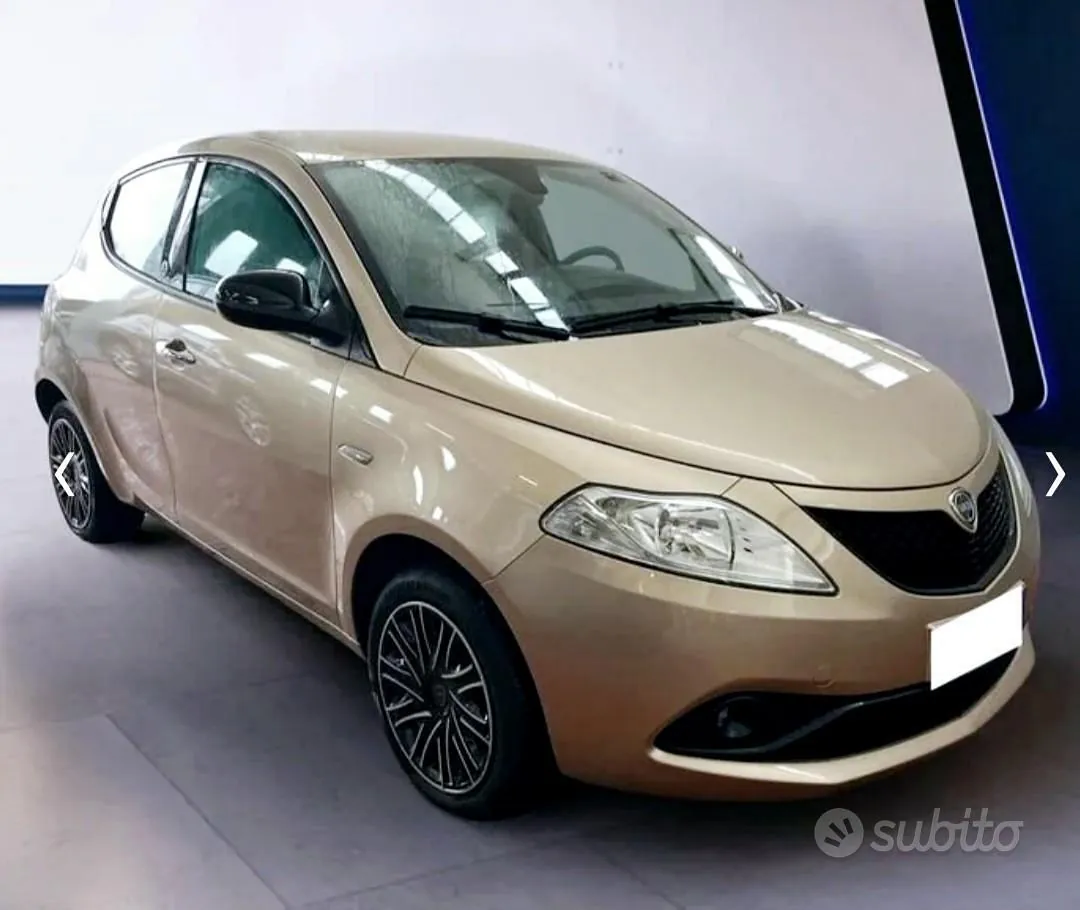 Lancia Ypsilon