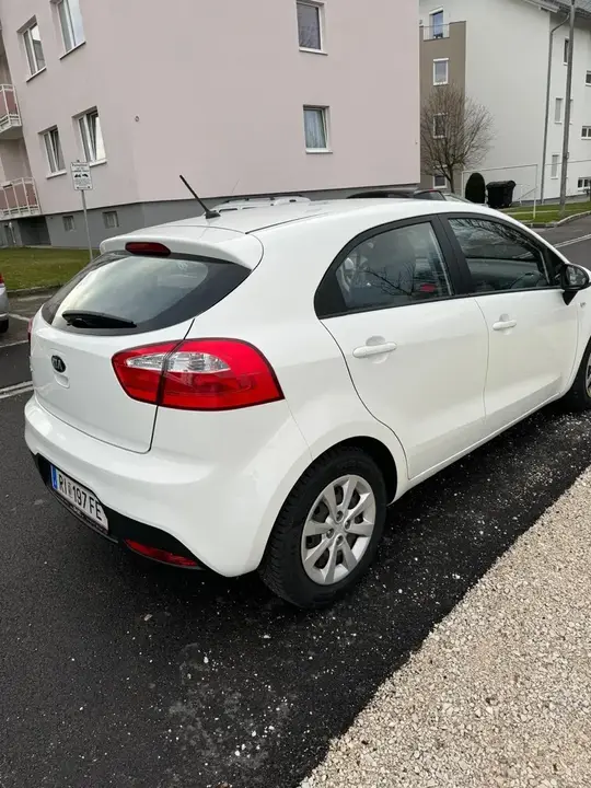Kia Rio 2014 photo 3