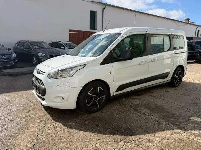Ford Grand Tourneo