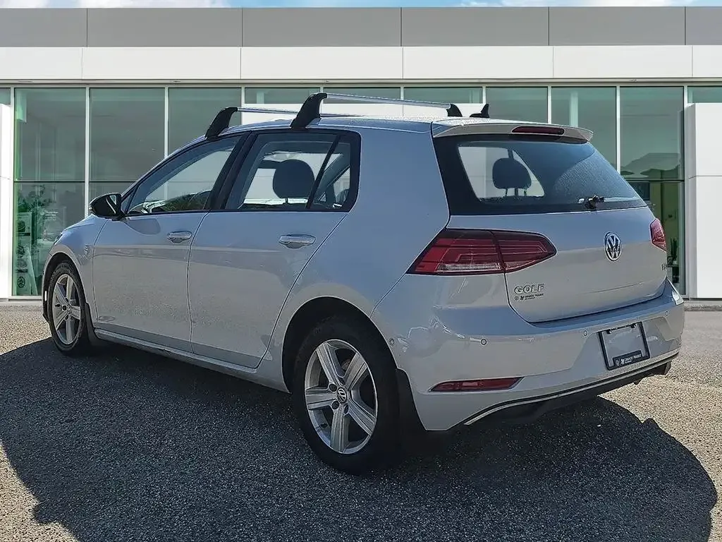 Volkswagen Golf 2018 photo 4