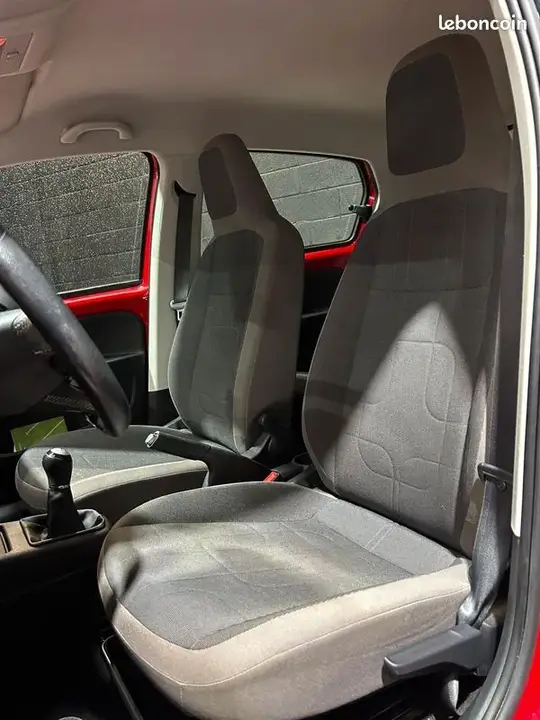 Volkswagen Up 2013 photo 5