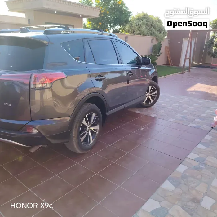 Toyota Rav 4 2016 photo 4