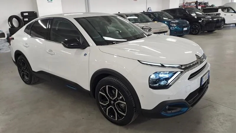 Citroen E-C4 X