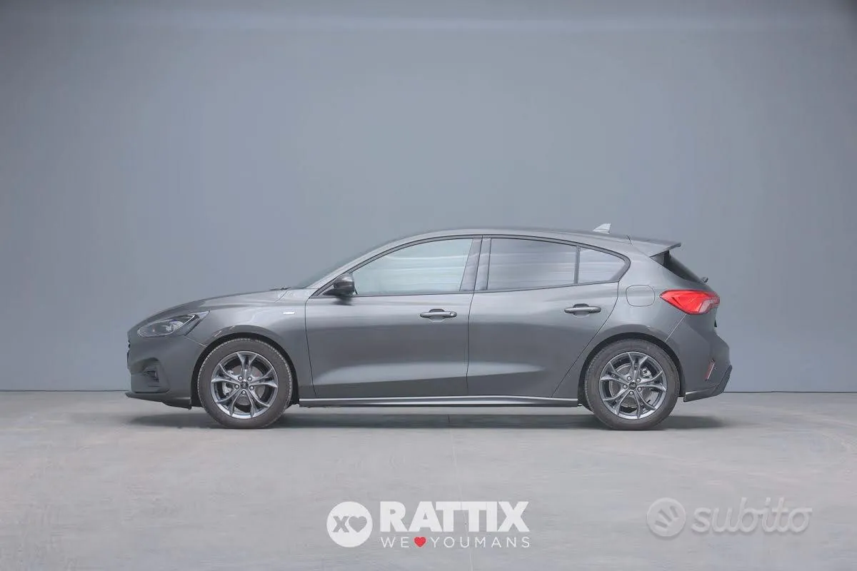 Ford Focus 2021 photo 2