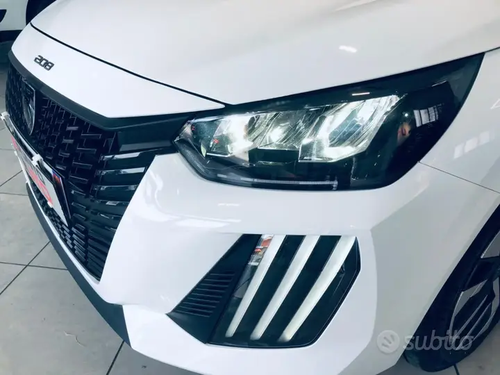 Peugeot 208 2024 photo 2