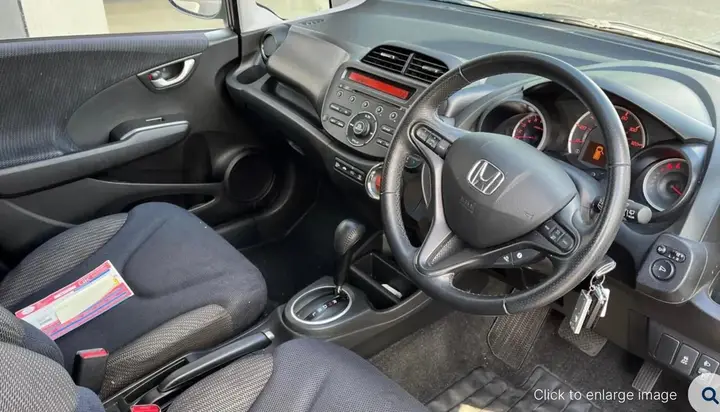 Honda Jazz 2015 photo 4