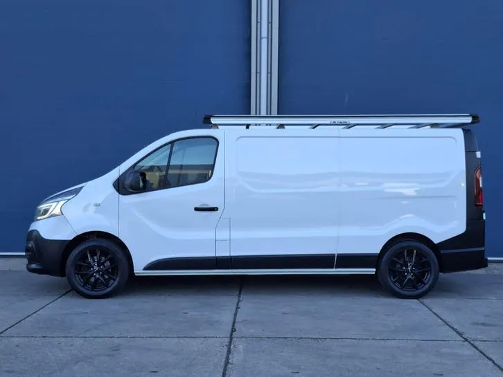 Renault Trafic 2021 photo 2
