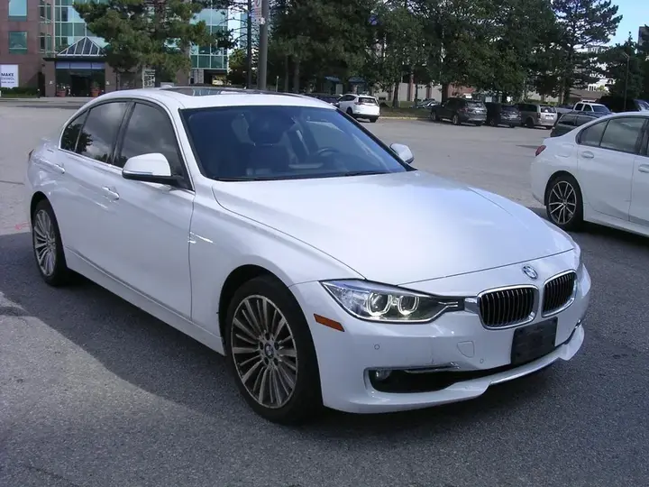 BMW 3 Series 2014 photo 3