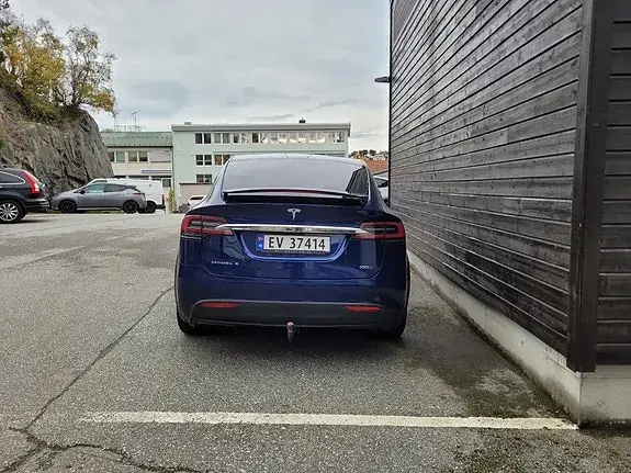 Tesla Model X 2018 photo 4