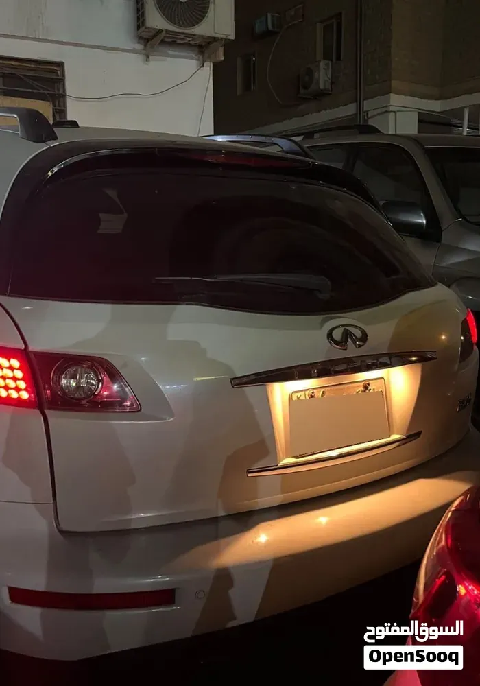 Infiniti Fx35 2005 photo 2
