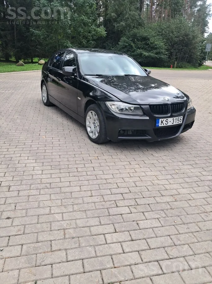 BMW 320 2005 photo 2