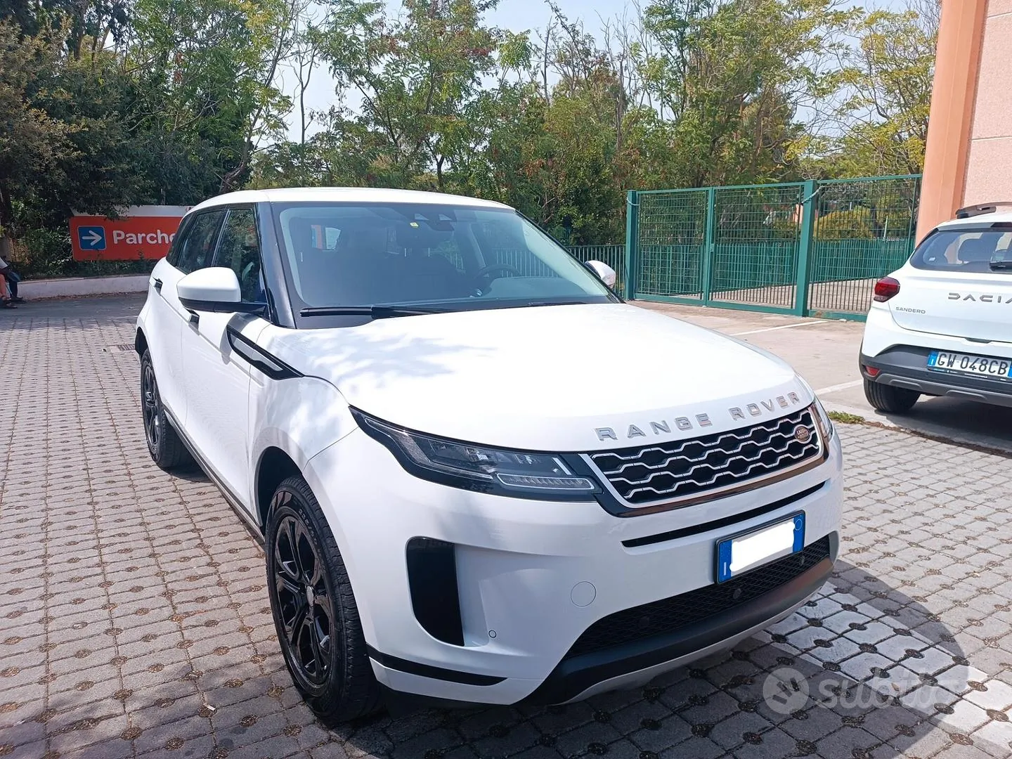Land Rover Range Rover Evoque 2021 photo 3