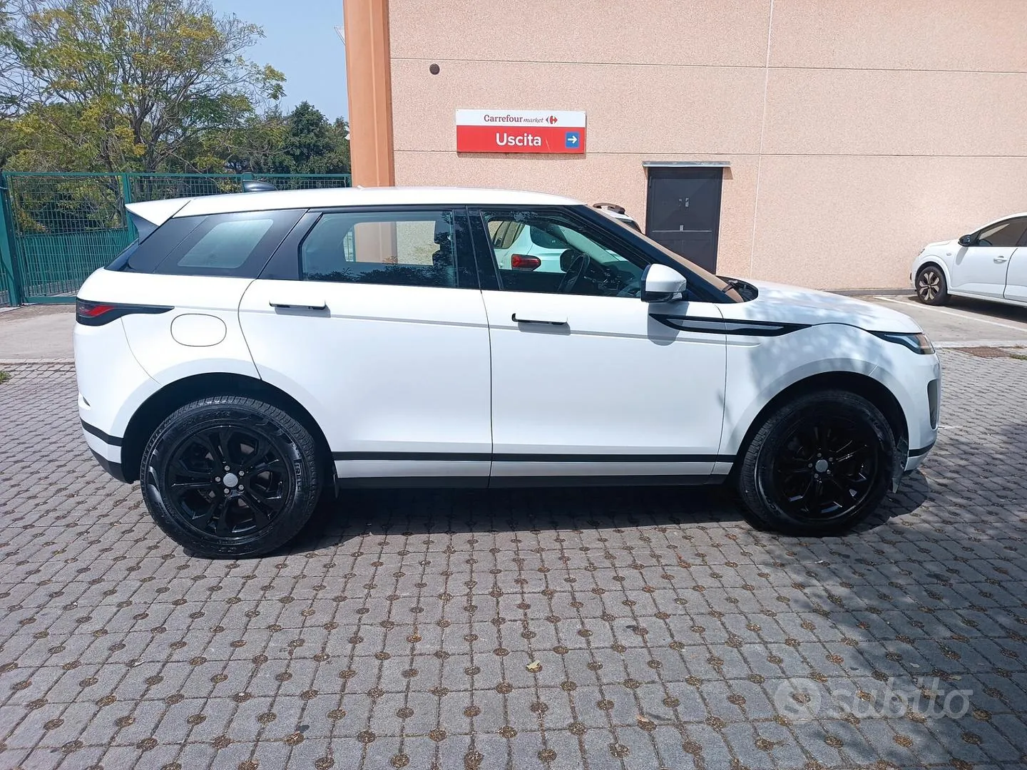 Land Rover Range Rover Evoque 2021 photo 4