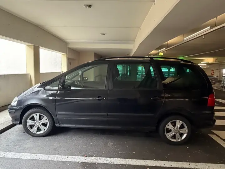 Seat Alhambra 2008 photo 2
