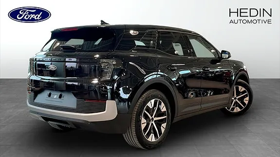 Ford Explorer 2026 photo 2