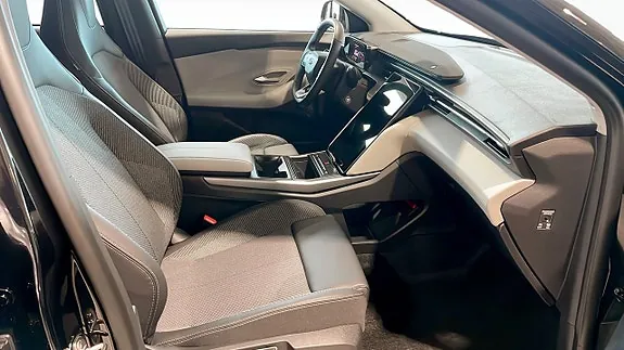 Ford Explorer 2026 photo 3