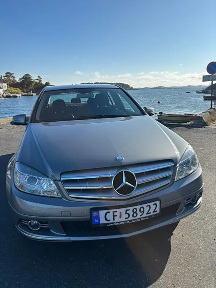 Mercedes-Benz C200 D 2009 photo 2