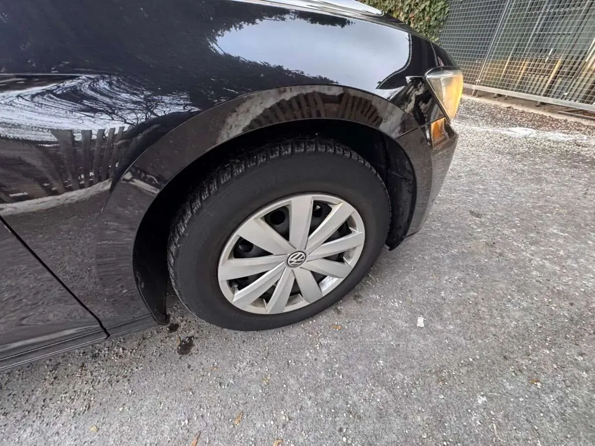 Volkswagen Passat 2016 photo 2