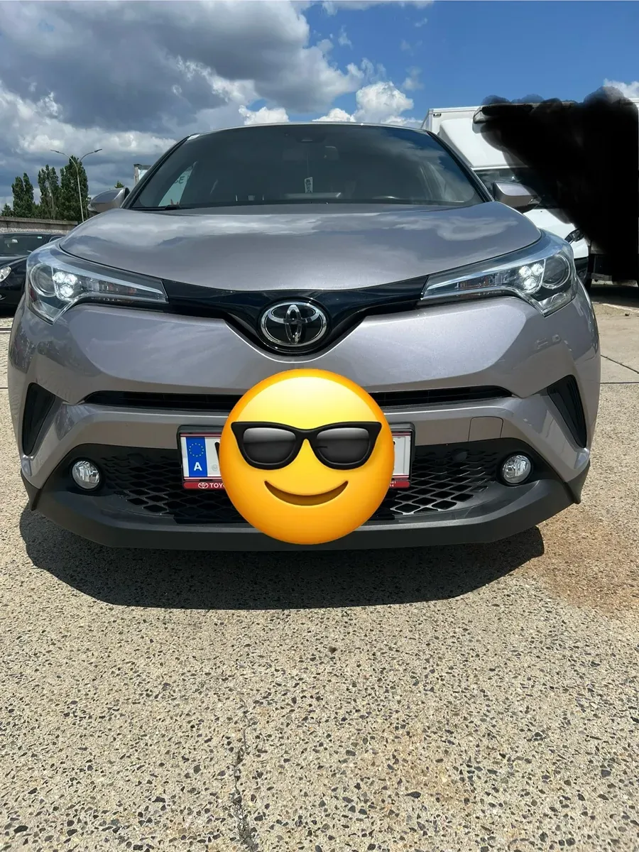 Toyota C-Hr 2017 photo 2