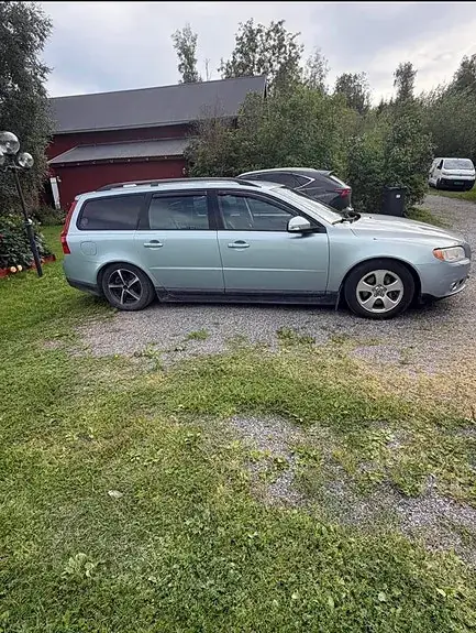 Volvo V70 2008 photo 2