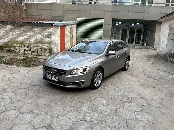 Volvo V60 2014 photo 4