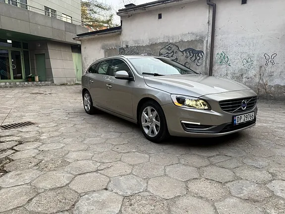 Volvo V60 2014 photo 5
