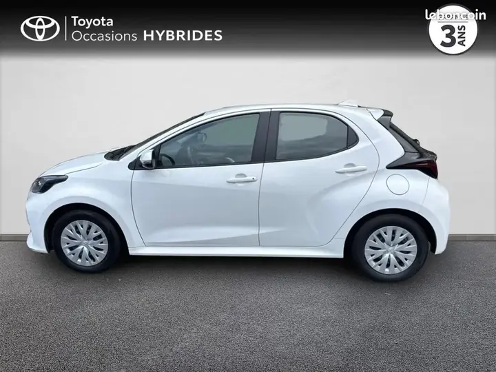 Toyota Yaris 2022 photo 3