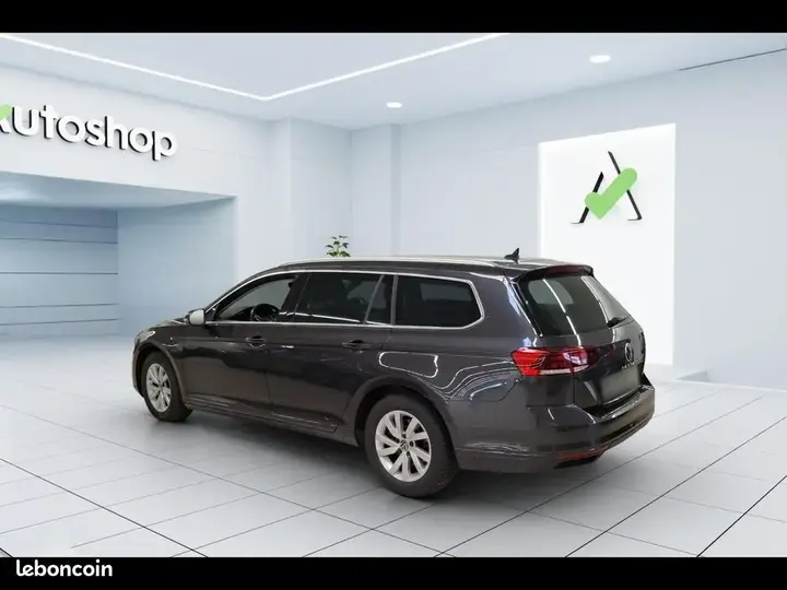 Volkswagen Passat 2023 photo 4