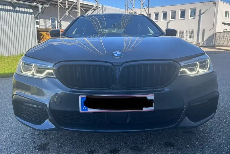 BMW 5 Series 2019 photo 3