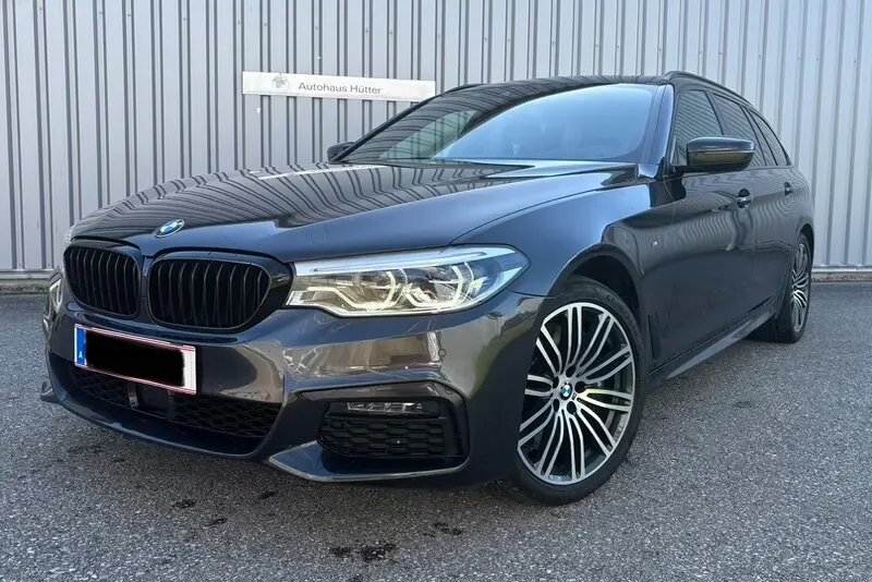 BMW 5 Series 2019 photo 2