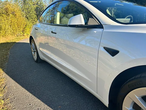 Tesla Model 3 2022 photo 5