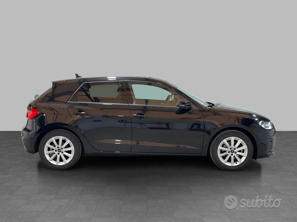 Audi A1 2025 photo 3
